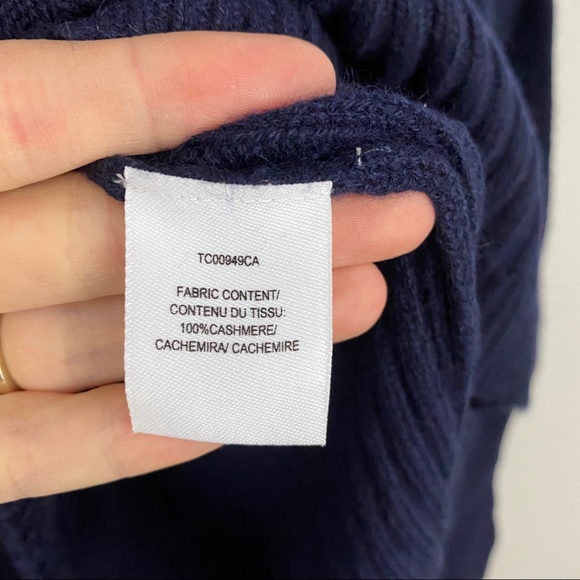 Derek Lam • Cashmere Sweater - Picture 4 of 5